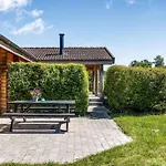 Einladendes-holzhaus-auf-riesigem-grundstueck Rødby