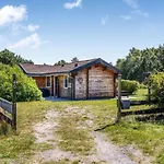 Prázdninový dům Einladendes-holzhaus-auf-riesigem-grundstueck